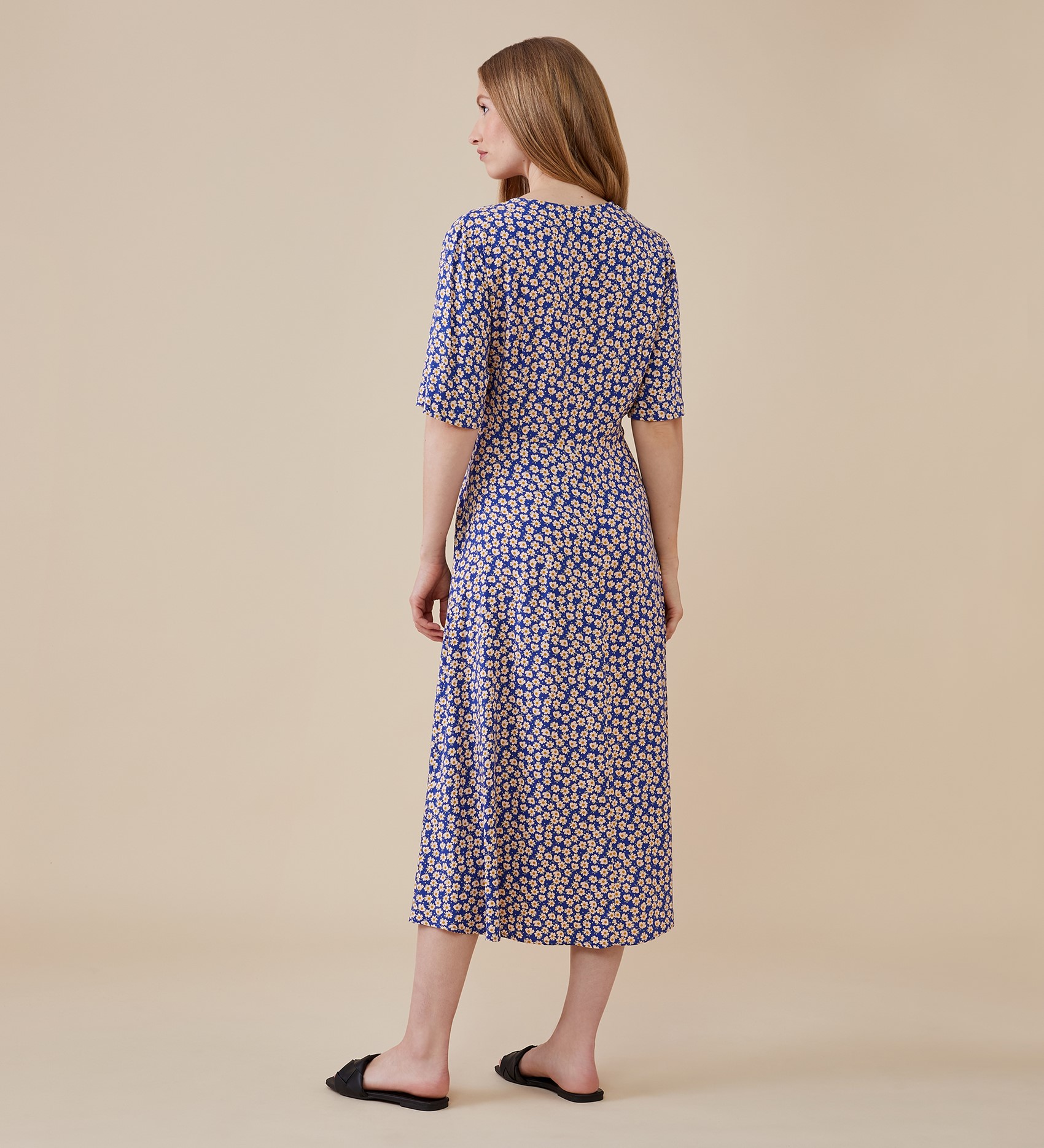 Sophia Blue Daisy Midi Dress | Finery London