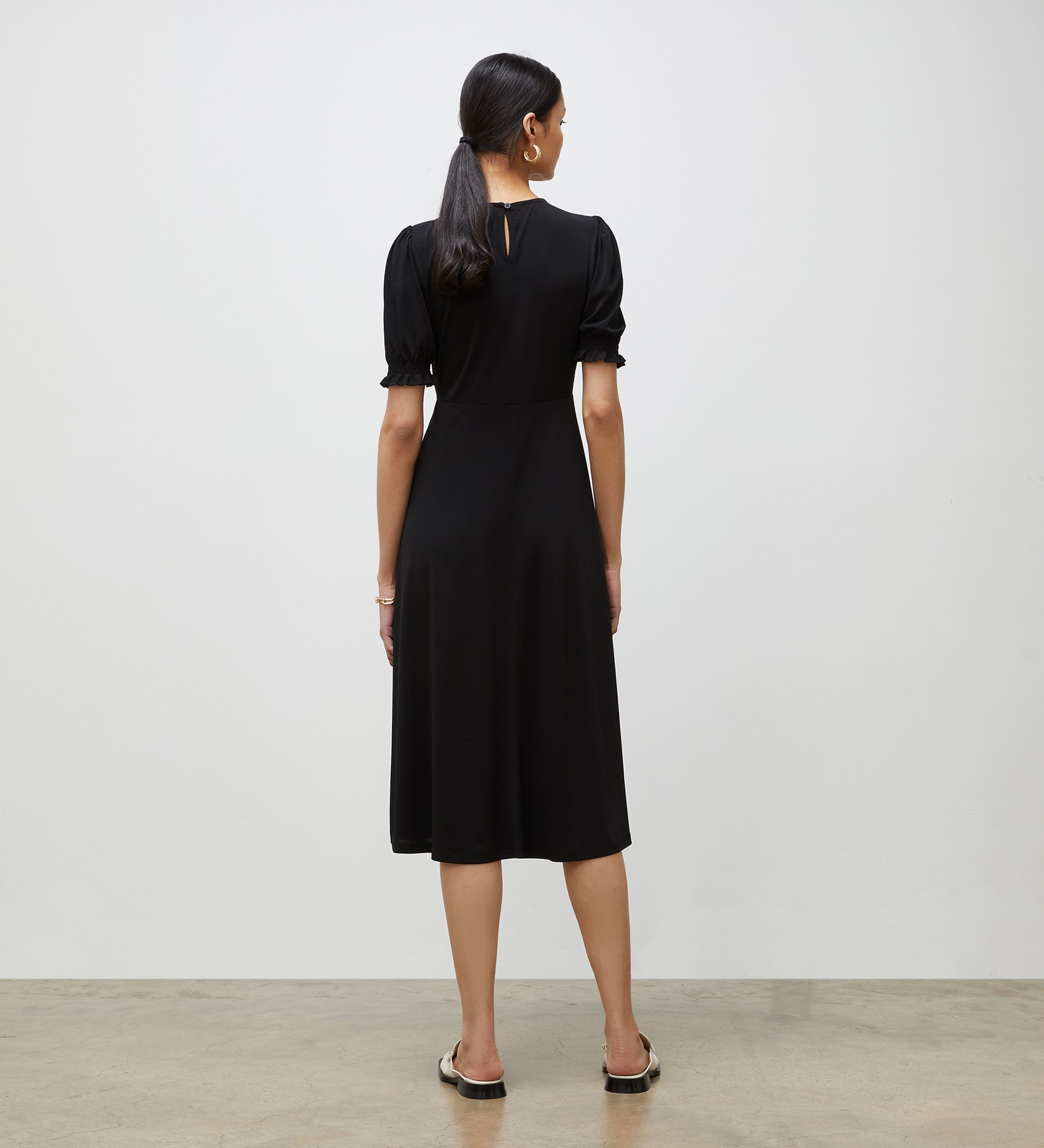 Lilybelle Black Jersey Crepe Midi Dress | Finery London