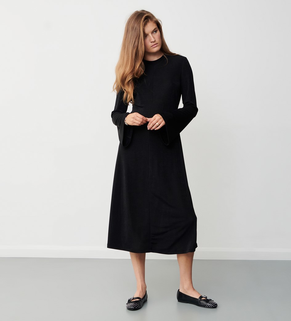 Oakney Black Jersey Midi Dress
