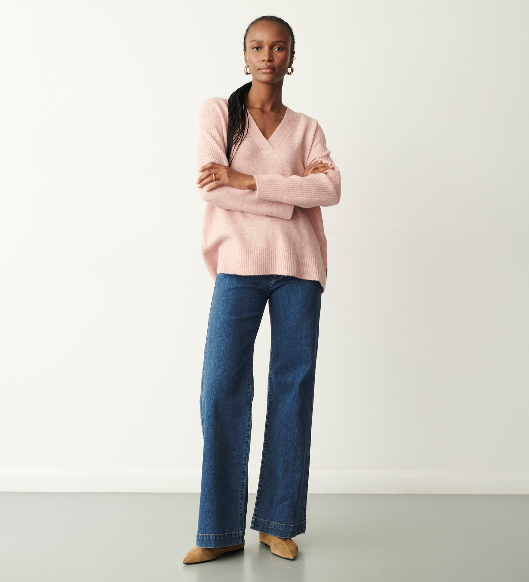 Maddie Pale Pink V Neck Jumper | Finery London