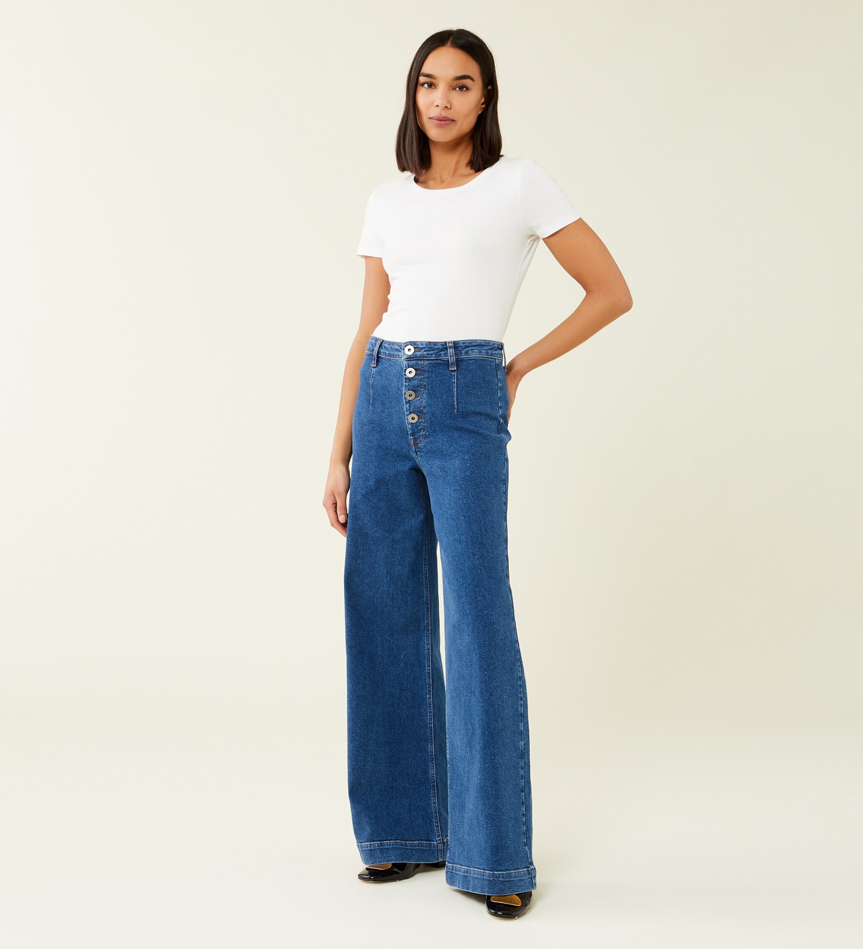 Tally Wide Leg Jeans