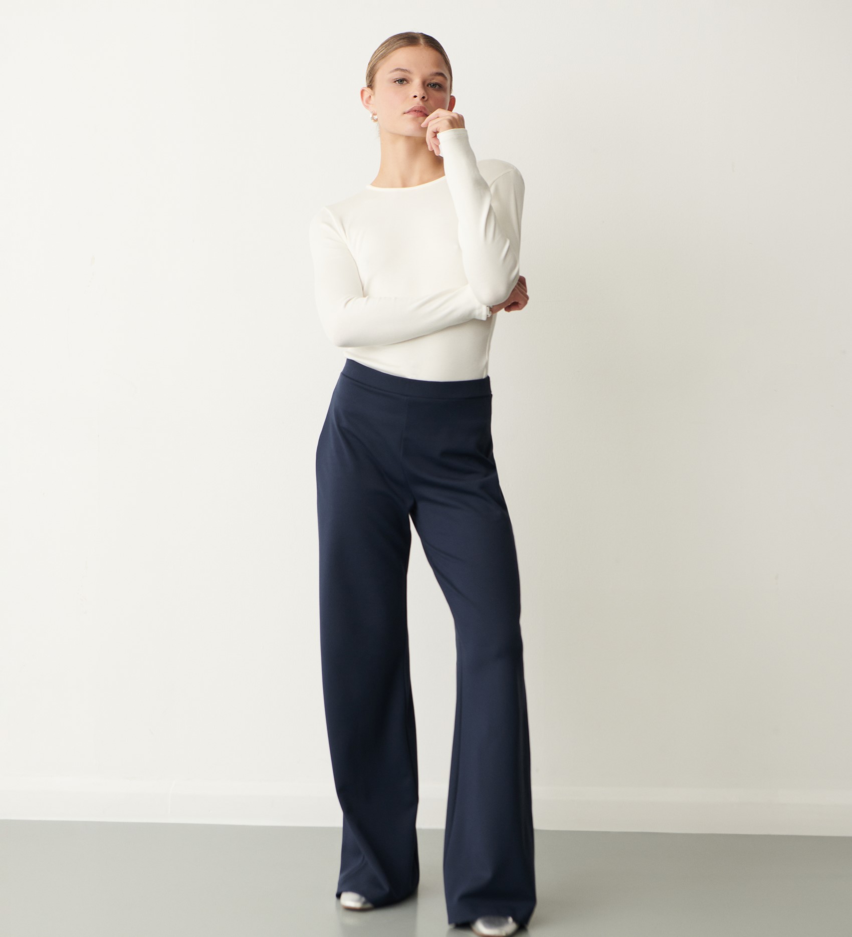 Reyna Navy Ponte Jersey Trouser | Finery London