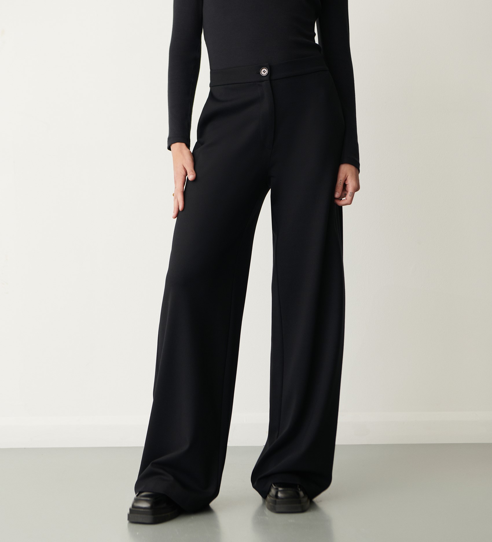 Frankie Black Wide Leg Trouser